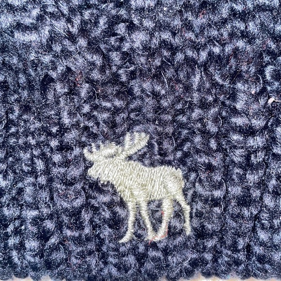 Abercrombie Fitch Blue beanie red puff Pom Pom - Picture 3 of 4